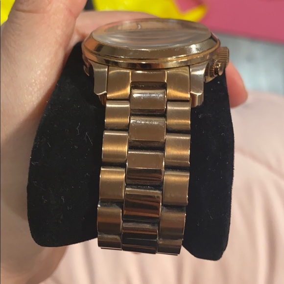 Mitchell Kors watch - Picture 2 of 2